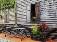 Vanich House คาเฟ่วินเทจสุดชิคย่านตลาดน้อย