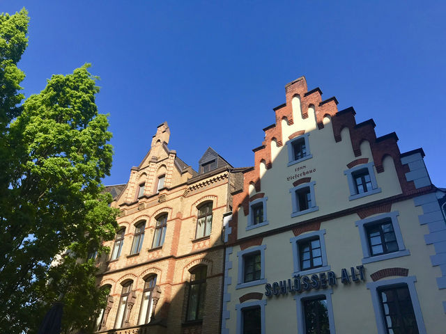 A captivating city to explore on foot 🇩🇪👫😎