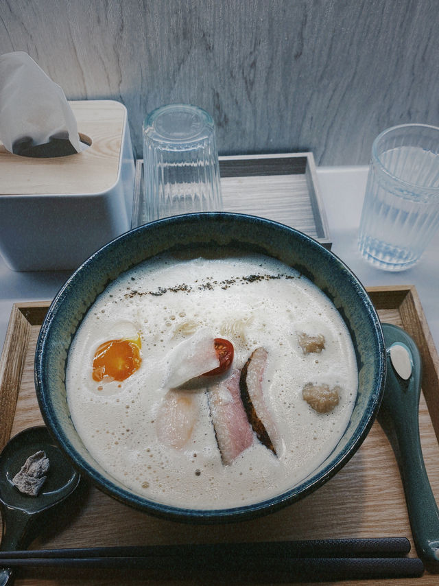 《茶悟拉麵》：一碗帶著茶香的驚喜湯頭