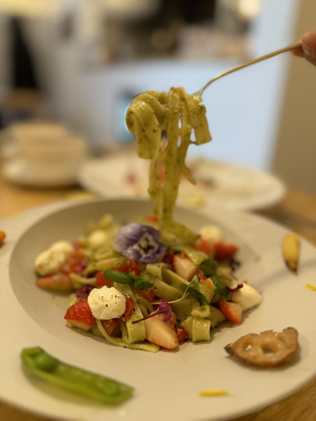 【福岡グルメ】フルーツパスタや可愛いバースデープレートを出してくれるフレンチレストラン🍓