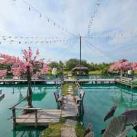 กัดรังแลนด์ Fishing café & Restaurant เ