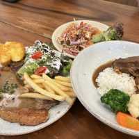 เอ๋ & เอก ร้านสเต็กชื่อดังที่สุดในพัทยา