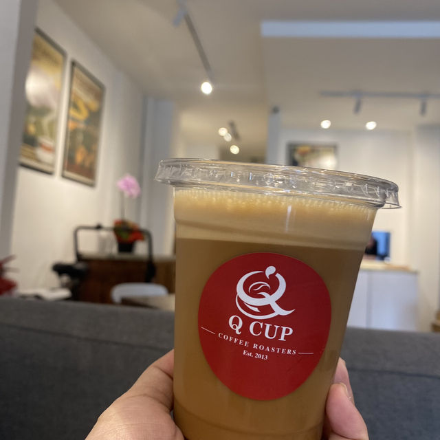 Q CUP COFFEE Roasters ☕️ , KL , Malaysia 🇲🇾