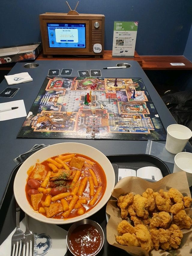 친구, 연인, 가족과 함께 신나는 보드게임 한 판! 홈즈앤루팡 🎲✨