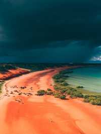Incredible colours in Broome 🔴🔵