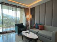 โรงแรมวิวทะเลป่าตอง 