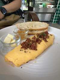 清邁特色cafe ☕️嘆芝士煙肉厚切牛油多士🥪