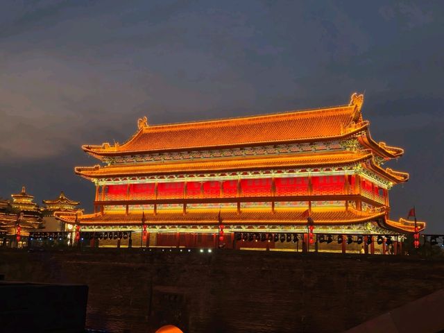 西安城牆‐感受古代中國之美 真的很震撼！！🤩 打卡也是超級出片📷🥰