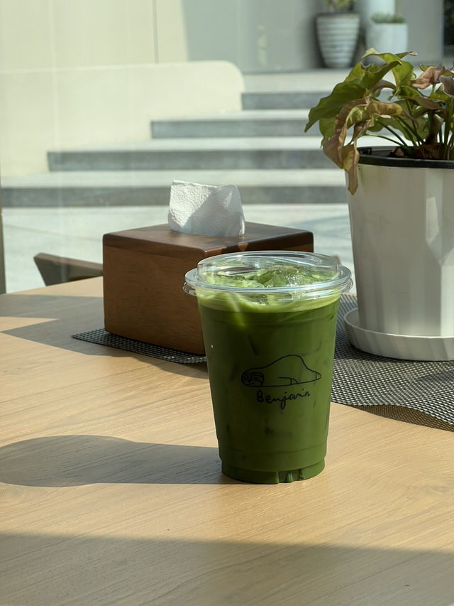 Benjamin Coffee and Nonsense คาเฟ่บางขุนเทียน