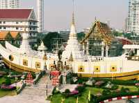 泰國曼谷著名寺廟景點：龍船寺。適合拍照打卡觀光旅遊！ 
