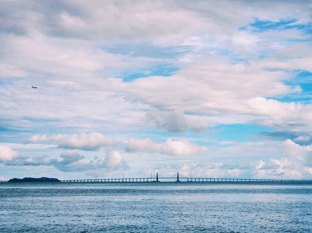 檳城姓周橋：人氣滿滿的水上聚落