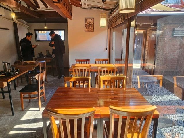 A nice contemporary modern fare at Yongsan, Kkachijip