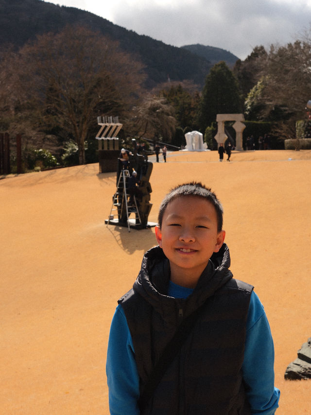 Art Meets Nature: A Breathtaking Escape to Hakone Open-Air Museum! 🎨🌿