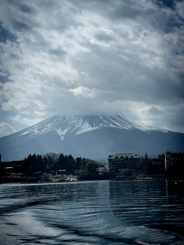 Mount Fuji 🏔️ 🇯🇵 : Experience the Timeless Beauty