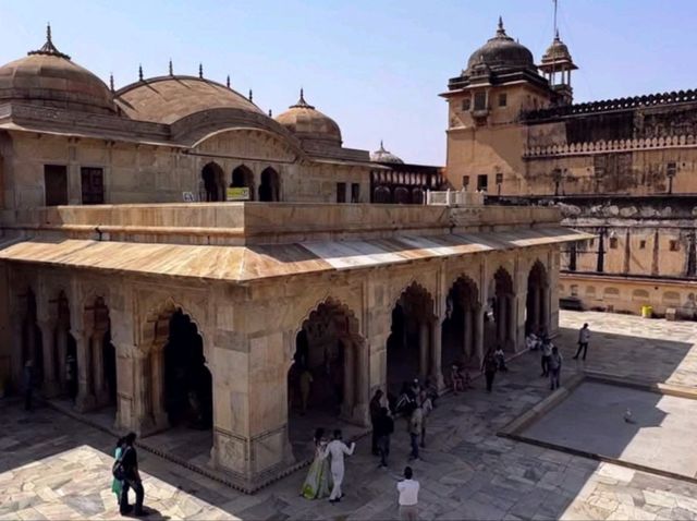 齋浦爾 Jaipur 景點推薦---琥珀堡、水之宮殿、風之宮殿、城市宮殿、天文台