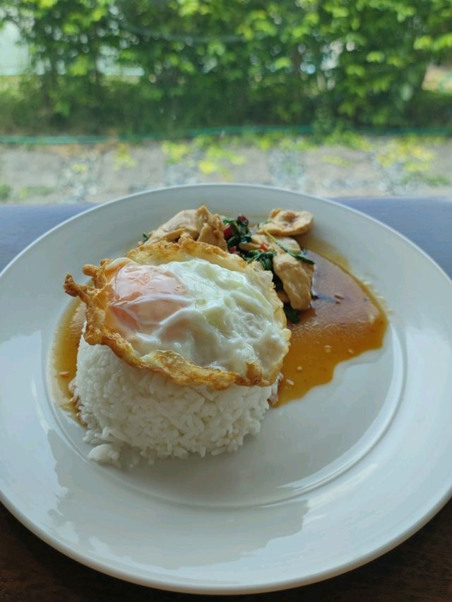 SHINE 'S COFFEE คาเฟ่ริมคลอง ปากเกร็ด นนทบุรี