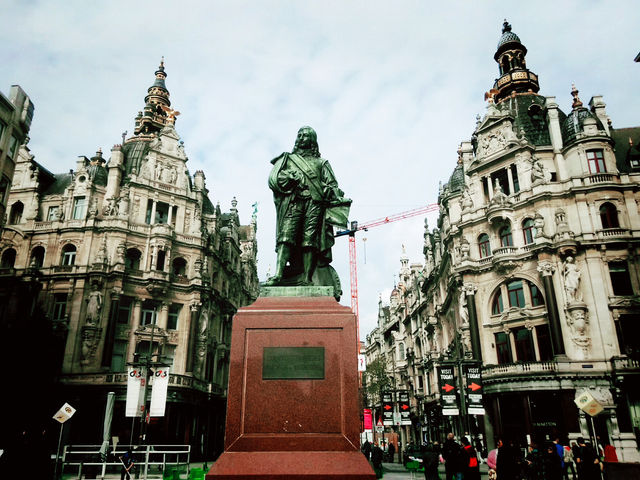 Antwerp เมืองท่าสำคัญของเบลเยี่ยม
