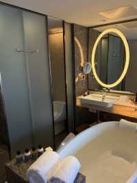 A Sleek Urban Stay at HLOG050 Guangzhou