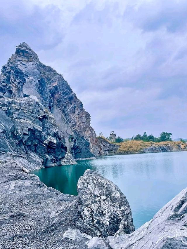 The Quarry: A Raw, Striking Landscape