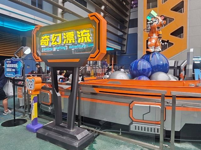 榮獲2大獎項的全球最大室內的樂園：飛船樂園