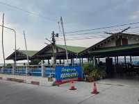 ท่าเทียบเรือประมง ตลาดโบราณ อ่างศิลา