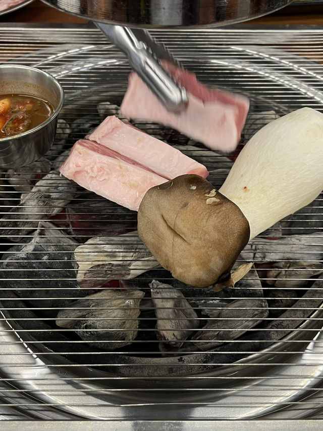 김천애서 만난 맛있는 돼지고기, 이백정참숯구이