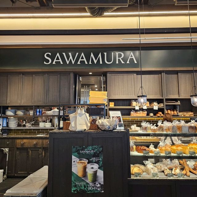 [新宿]軽井沢の人気ベーカリーのパン食べ放題ランチ[ベーカリー&レストラン 沢村 新宿]