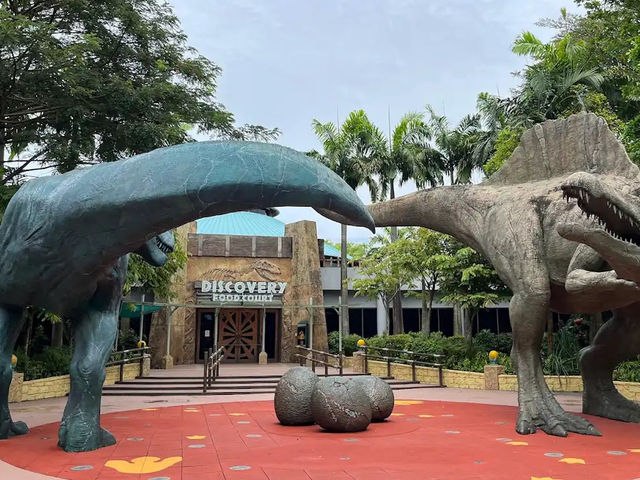 Universal Studios Singapore – A Blockbuster Day of Fun and Thrills!
