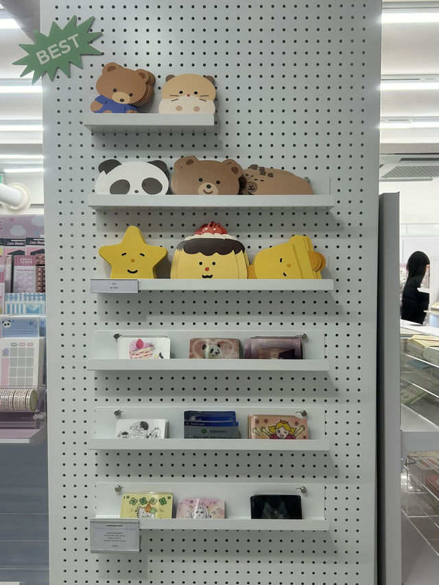 손끝에 머무는 감성 🤍🫶🏻 메이드바이 연남에서〰️