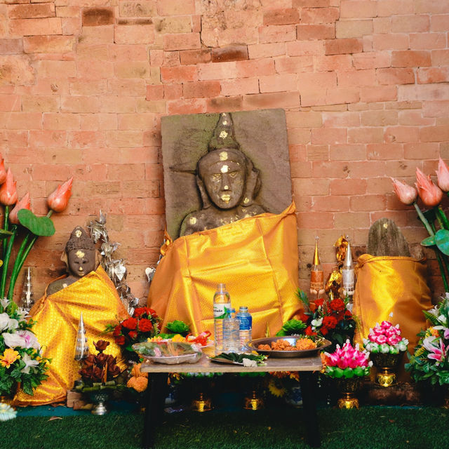 พระธาตุดุม