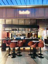 Isabelle: A Charming Oasis for Dining, Drinks & Delight