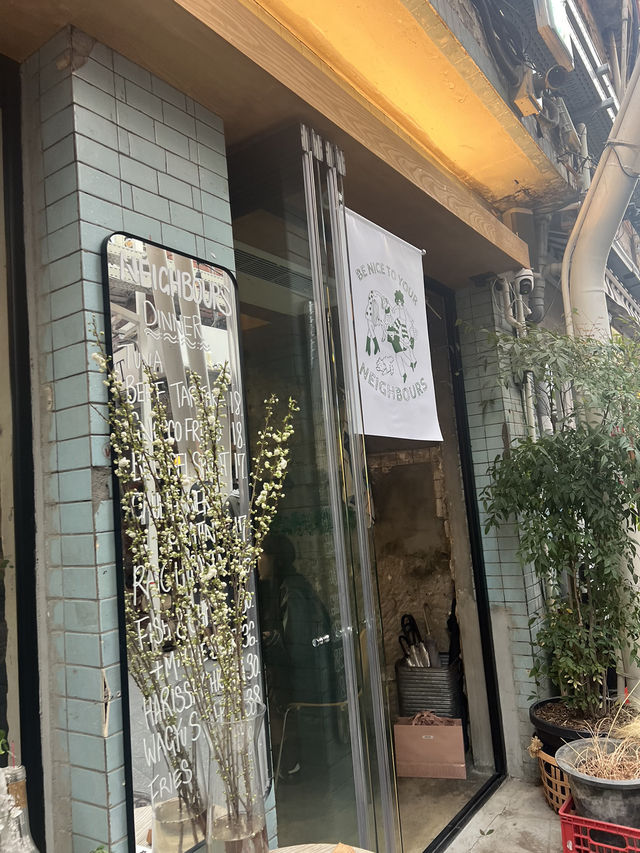รีวิว Haebangchon – เสน่ห์ของย่านศิลป์บนเนินเขา
