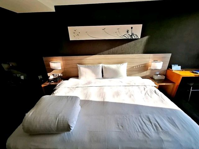 碧根逢甲酒店開箱｜台中親子友善飯店推薦，走路1分鐘到逢甲夜市＋早餐、浴缸、迎賓點心一次滿足