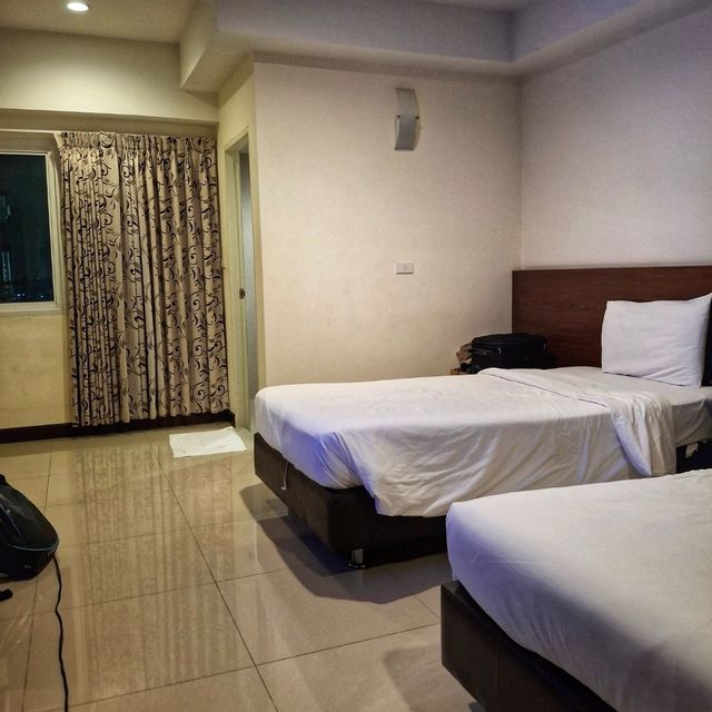 โรงแรมราคาหลักร้อย ห้องพักดี ๆ ต้องวี รีโซเทล