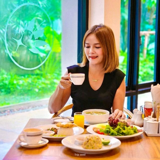 ที่พักติดริมคลอง บรรยากาศส่วนตัว อัมพวา