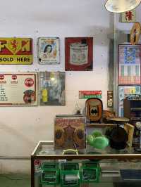 This kopitiam has an aesthetic 80/90's era vibe at Kuantan