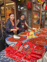 Stepping Into the Soul of Old Chongqing: 十八梯