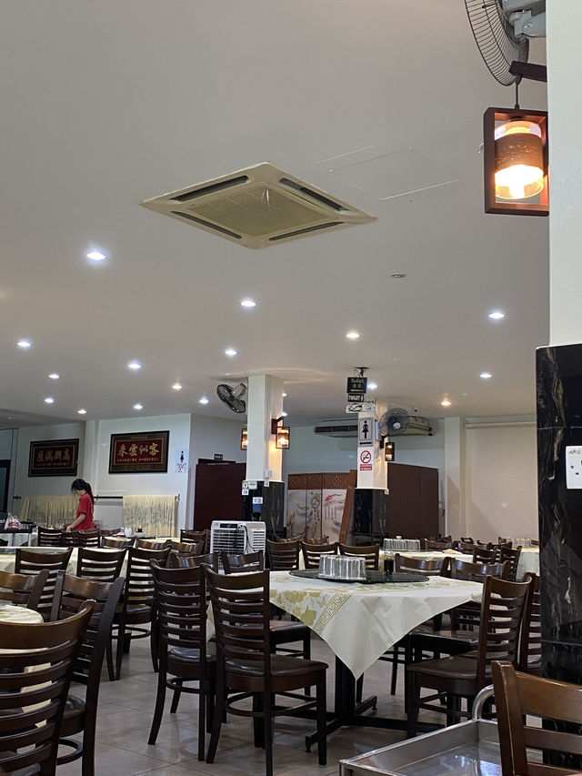 Seafood restaurant in Sitiawan 