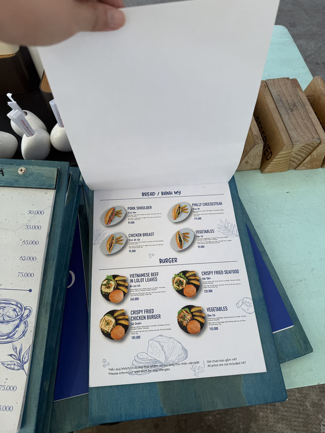 Son Tra Marina​ Café