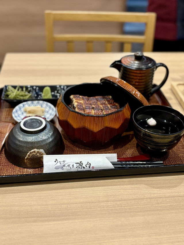 【福岡・天神】外はパリっと中はふっくらの名物ひつまぶし「うなぎ 三代目 源内」