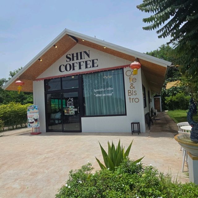 Shin Coffee Cafe &Bistro
