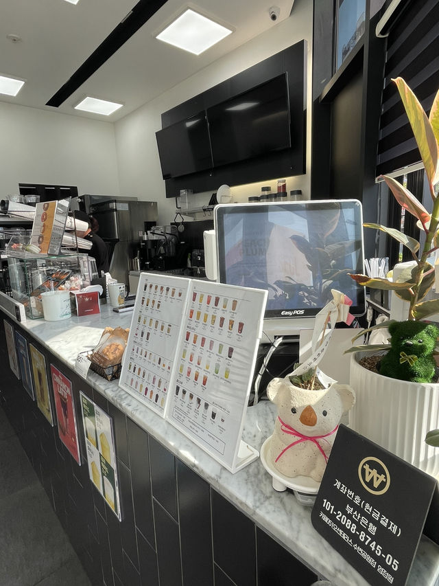 🇰🇷 Cafe 051 for a cooling cup of americano 🥤