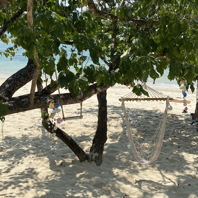 🌴 เกาะโหลน (Koh Lon) 