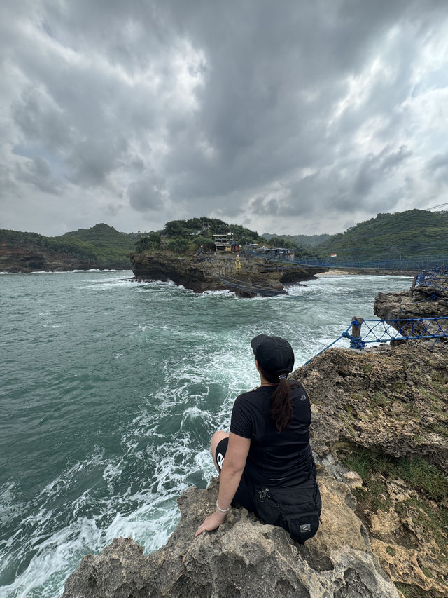 Timang Thrills: Rope, Waves & Brave Hearts
