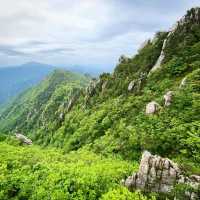 Seoraksan’s Southern Right, Less Crowds, All the Wow