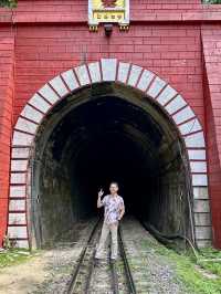 สัมผัสตำนานรถไฟสายประวัติศาสตร์ ท่ามกลางธรรมชาติ