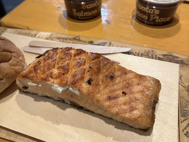Santa’s Salmon Place – The Smoky Arctic Gem I Couldn’t Resist 🔥🐟