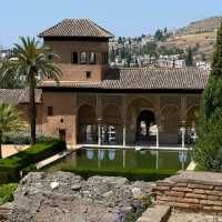 If You Only See One Building in Your Lifetime, Make It the Alhambra! ✨🕌