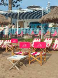 คาเฟ่สไตล์ซานโตรินี่ ติดหาดบางเสร่