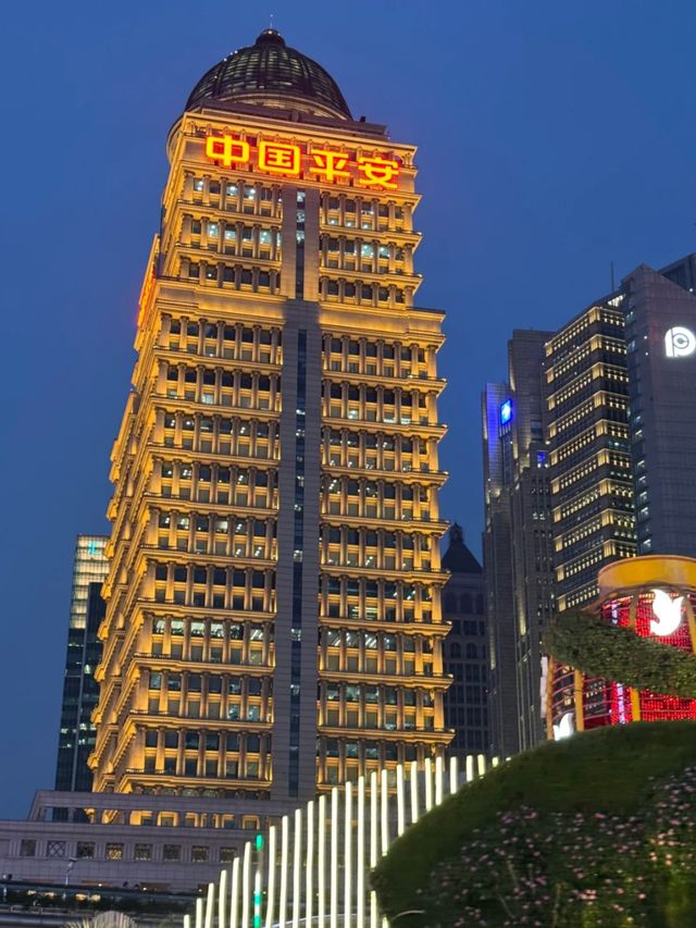 Bund Beauties: The Best Shots for Shanghai on budget travel